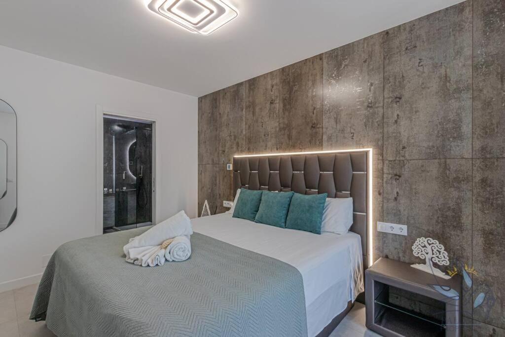 Puerto Marina Luxury 2Bdr Apartment With Sea View Benalmádena Zewnętrze zdjęcie
